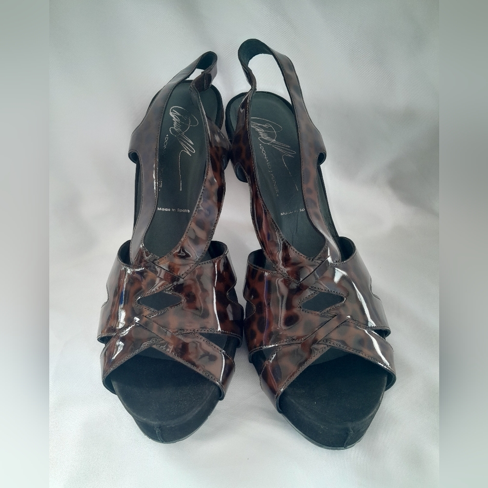 Donald J Pliner Women's Gibson Sandals Brown Black Chita Patent Nubuck size 10